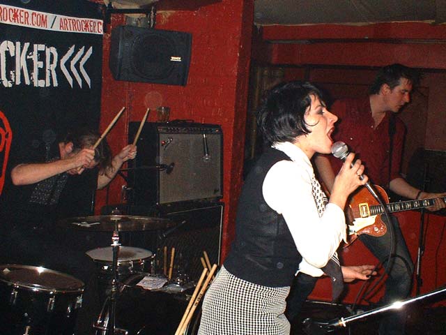 The Gin Palace 04 March '03 - Pic by Percy